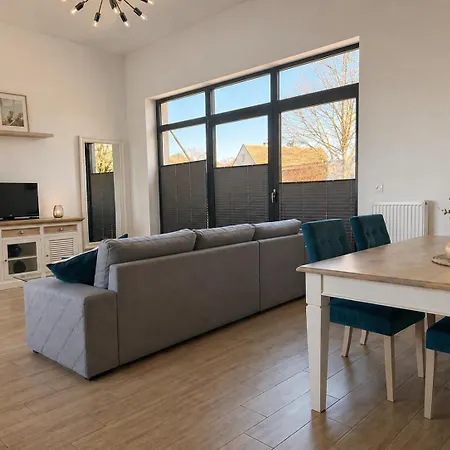 Apartament Przy Latarni Kropla Bałtyku *